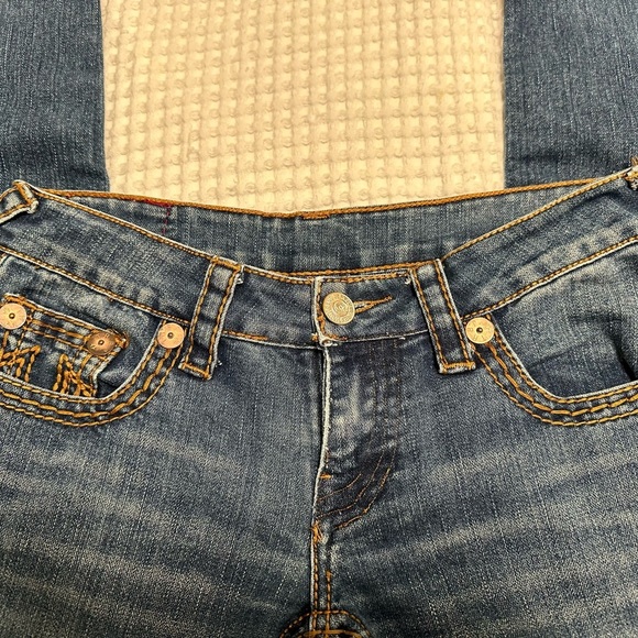 True Religion low rise, Y2K with contrasting, orange stitching denim blue jeans - Picture 5 of 9